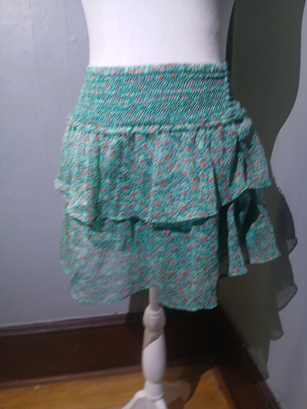 American Eagle Floral Mini Skirt Blue‑Green Red Print | Women’s XS